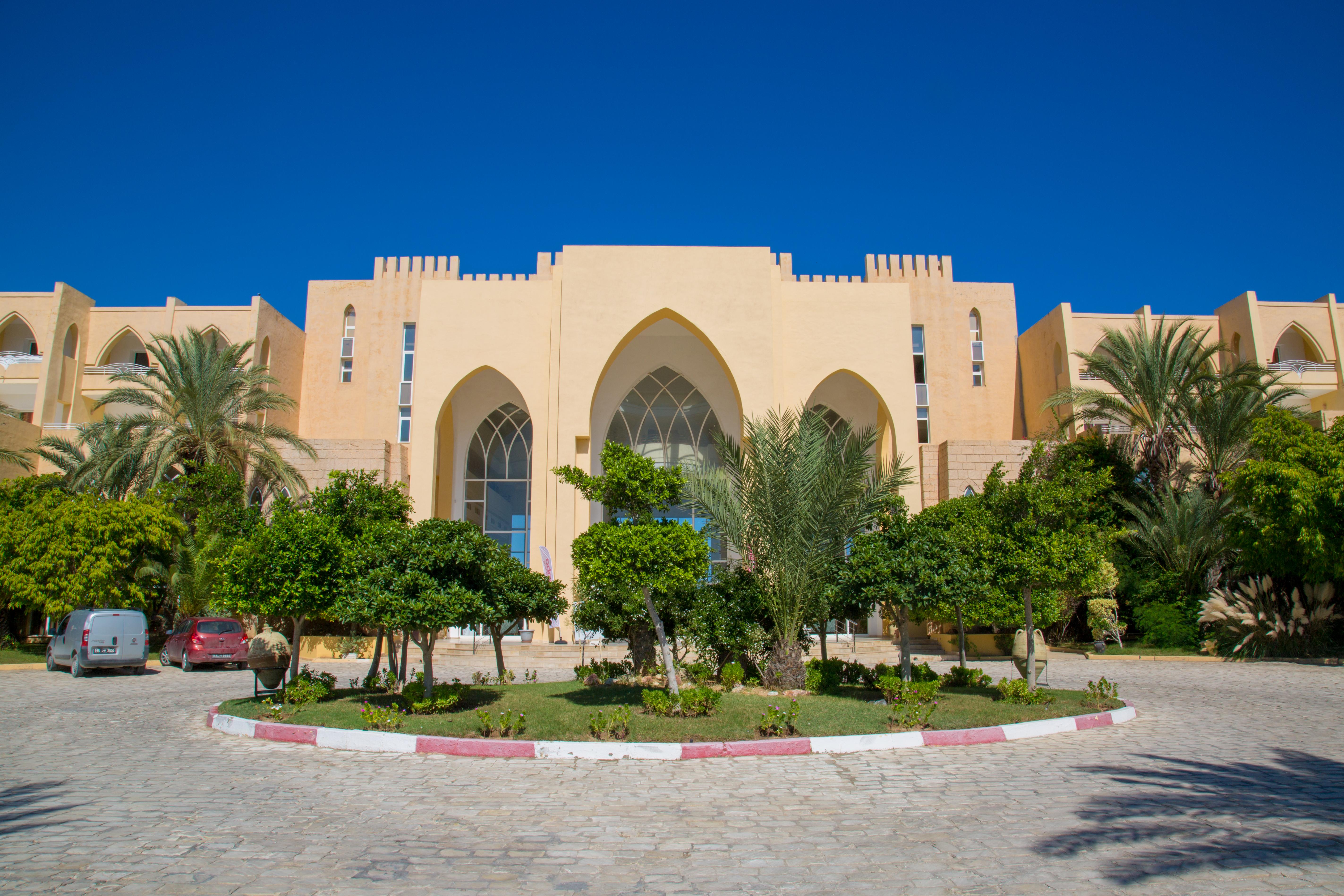فندق سكينز سيرايل المنستير المظهر الخارجي الصورة